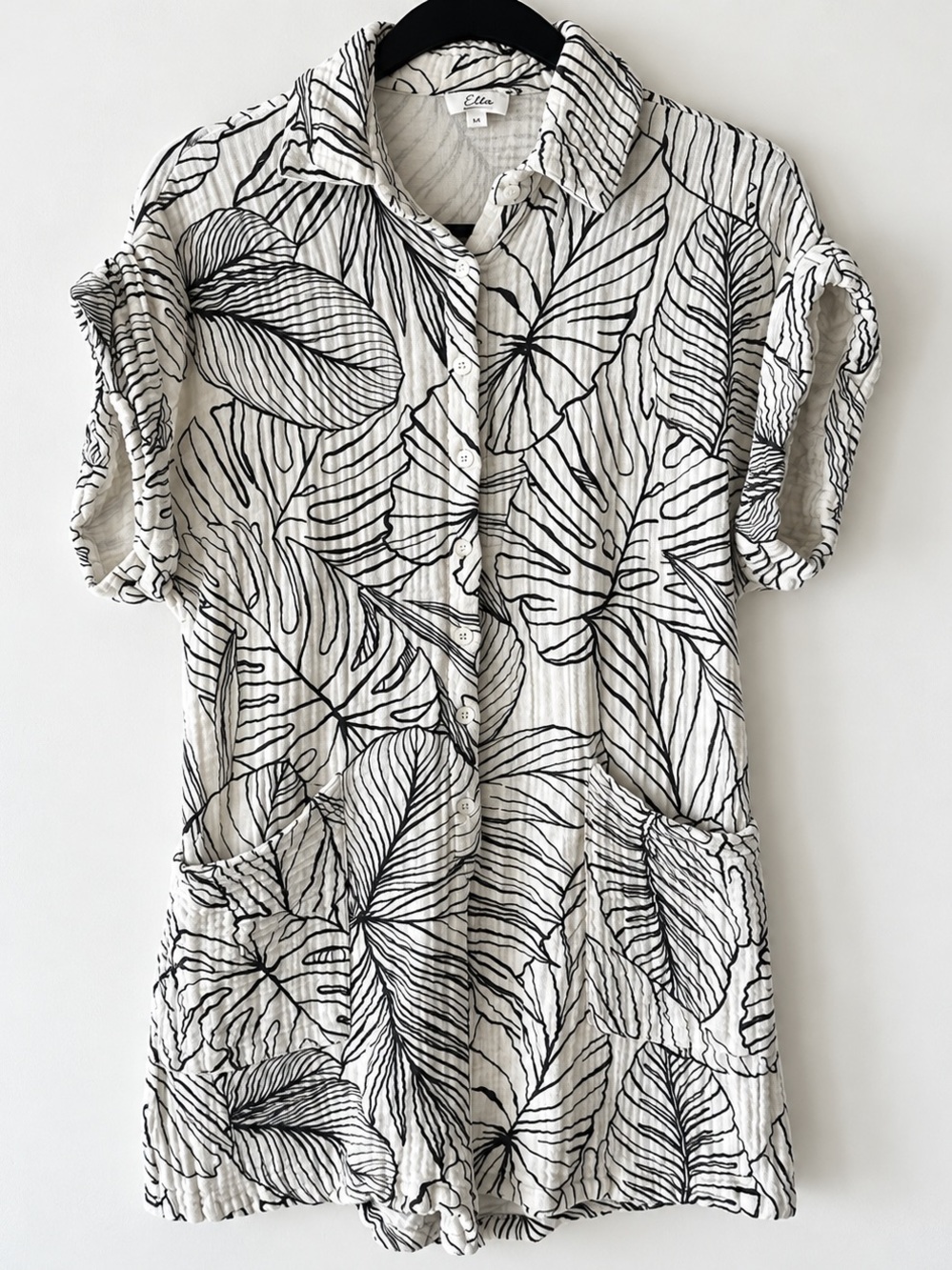 Elan Black and White Button-Front Romper Leaf Tropical M